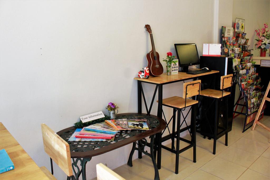 Cm City Hostel Chiang Mai Esterno foto